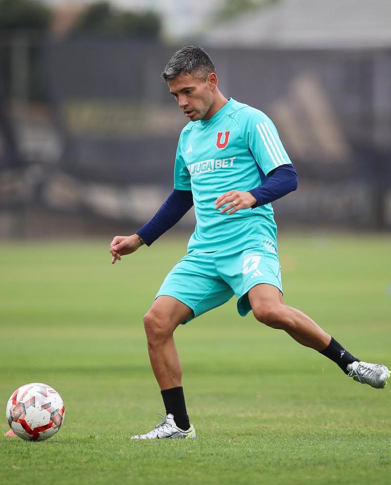 Charles Aránguiz vuelve a los entrenamientos - Créditos: Universidad de Chile