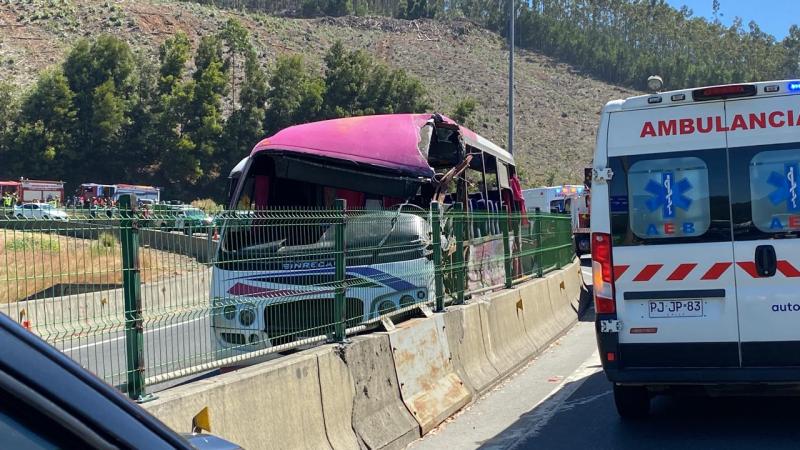 Choque de bus en Lota - cedida