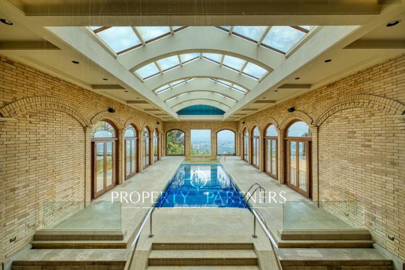 Property Partners - Mansión de Leonardo Farkas en Lo Curro