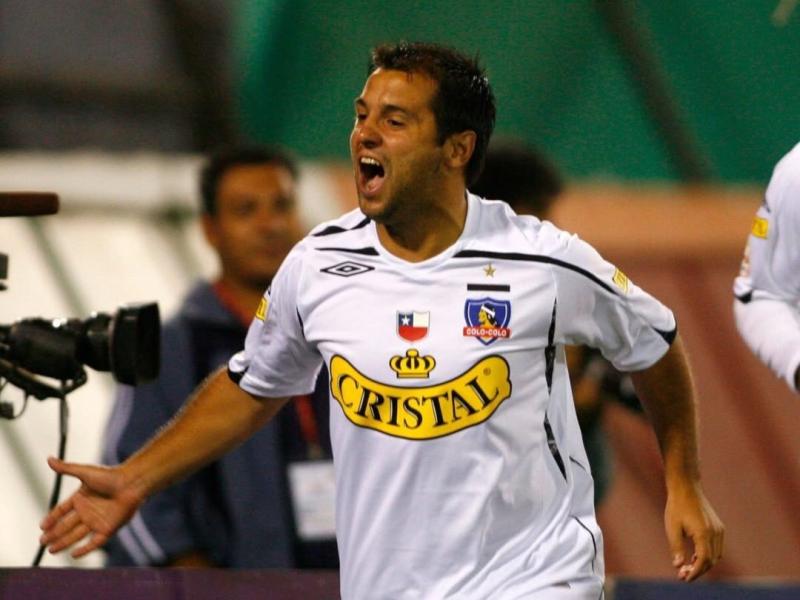 Instagram - Gustavo Biscayzacú en su paso por Colo Colo