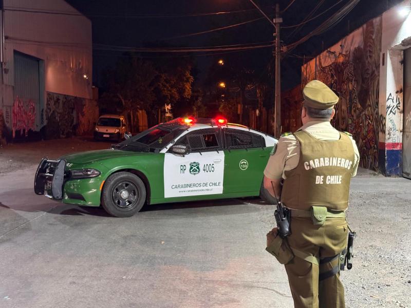 T13 - Suben a cuatro los detenidos por intento de robo en caja de compensación en Conchalí: Guardia participó en el robo