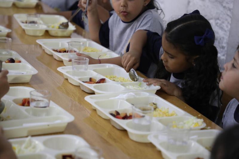 Agencia Uno - Alimentos Junaeb