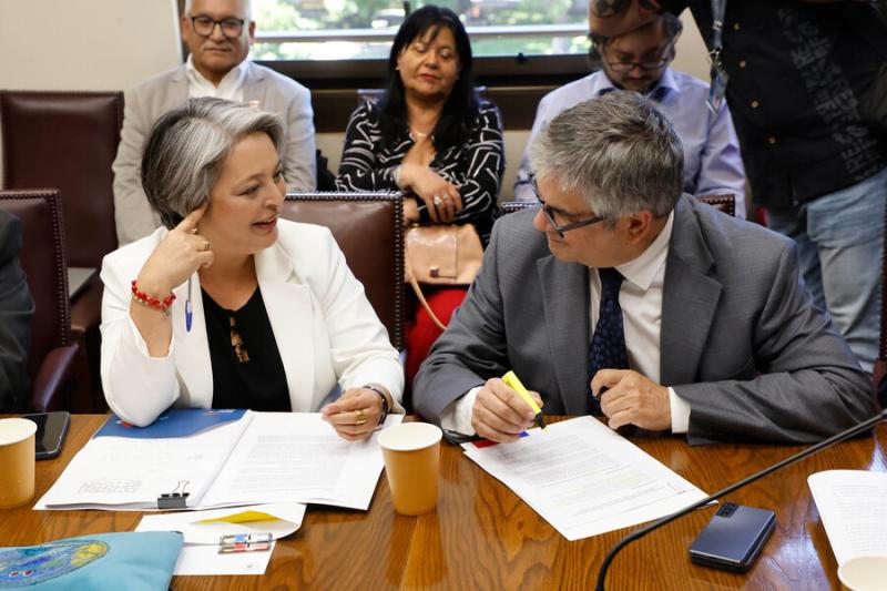 ATON - Ministros Jara y Marcel por reforma de pensiones