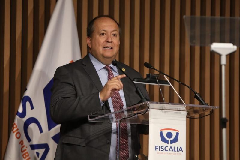 Agencia Uno - Fiscal Nacional, Ángel Valencia