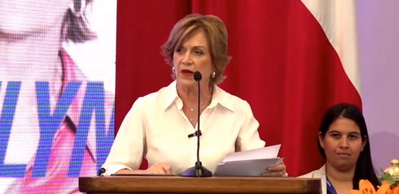 RN proclama a Evelyn Matthei como su candidata presidencial