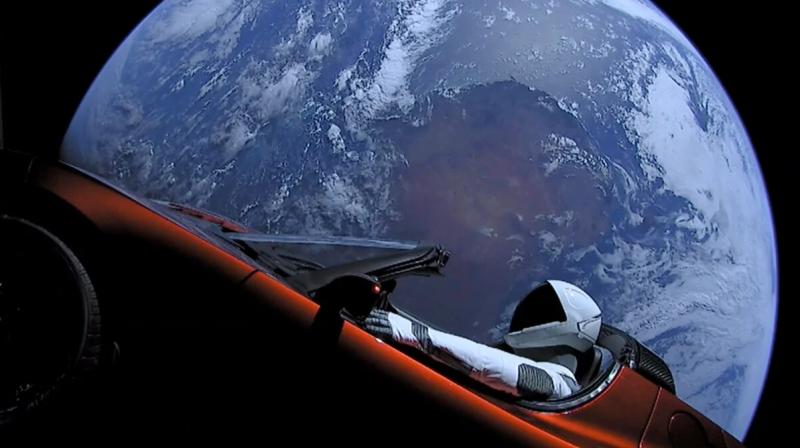 SpaceX - Auto Tesla de Elon Musk lanzado al espacio