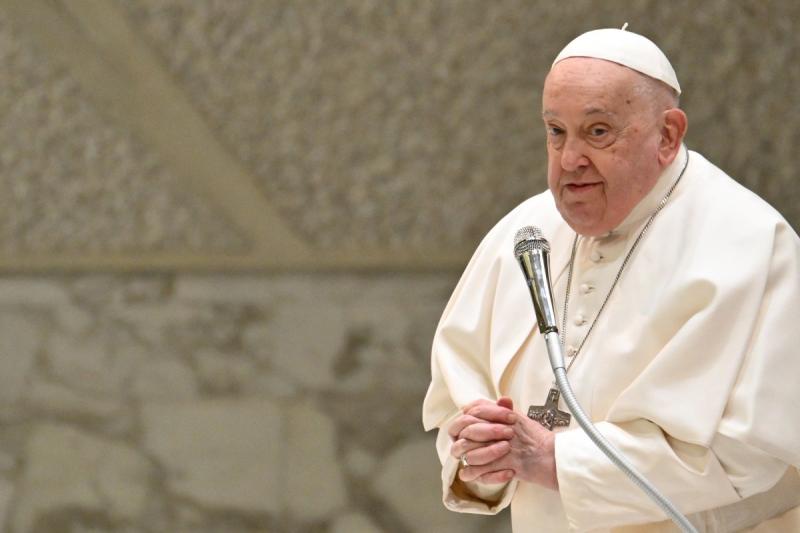 Vaticano actualiza estado del papa Francisco: "Descansó bien, toda la noche"