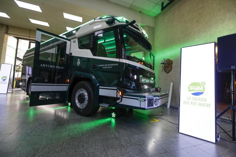ATON - Presentación del primer carro de bomberos con bomba eléctrico de Latinoamérica