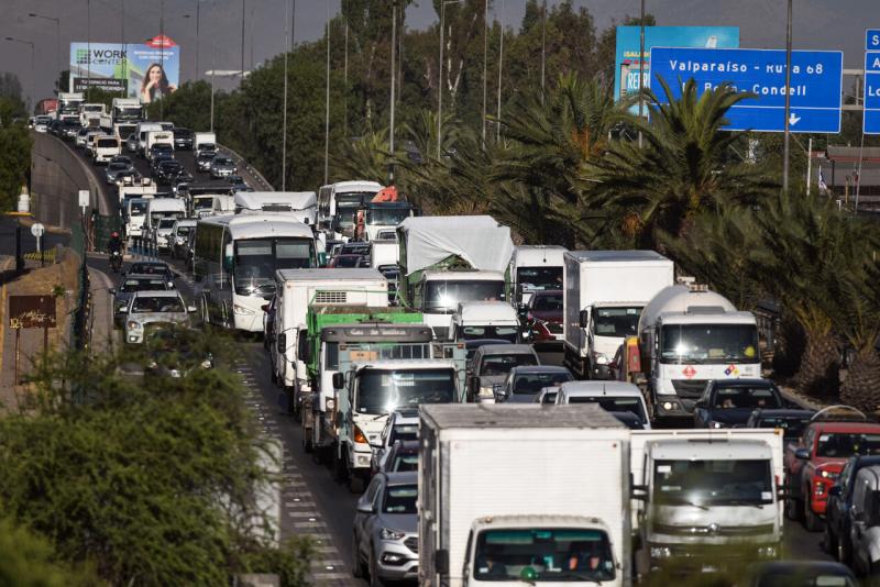 Agencia UNO - Crisis por renovación de licencia de conducir: ¿Qué pasa si lo fiscalizan con el documento vencido?