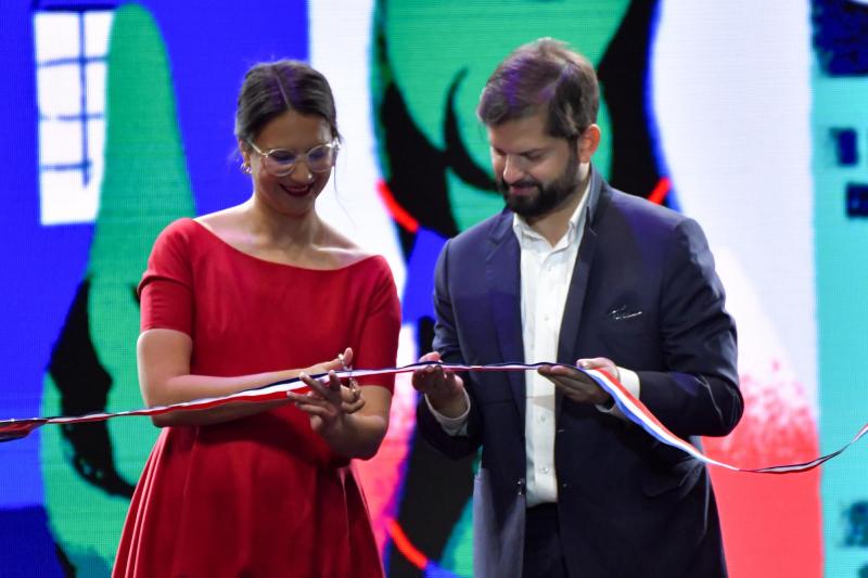 Agencia Uno - Exalcaldesa Irací Hassler y presidente Gabriel Boric inauguran las fondas del Parque O'Higgins en 2023