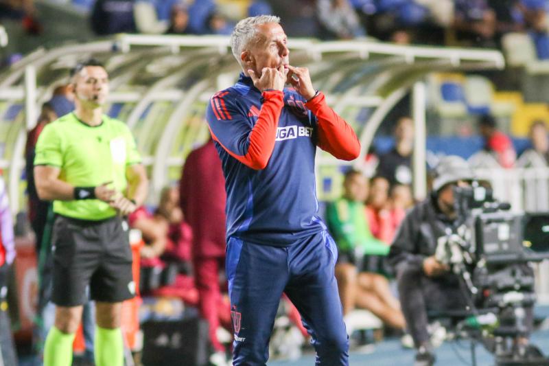 Gustavo Álvarez no se complica por las ausencia de U de Chile ante Santiago Morning - Créditos: Agencia Uno