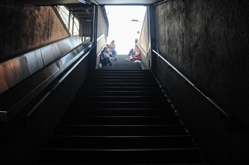 Agencia Uno - Metro entrega reporte del estado de la red tras suspensión de todo el servicio por masivo corte de luz