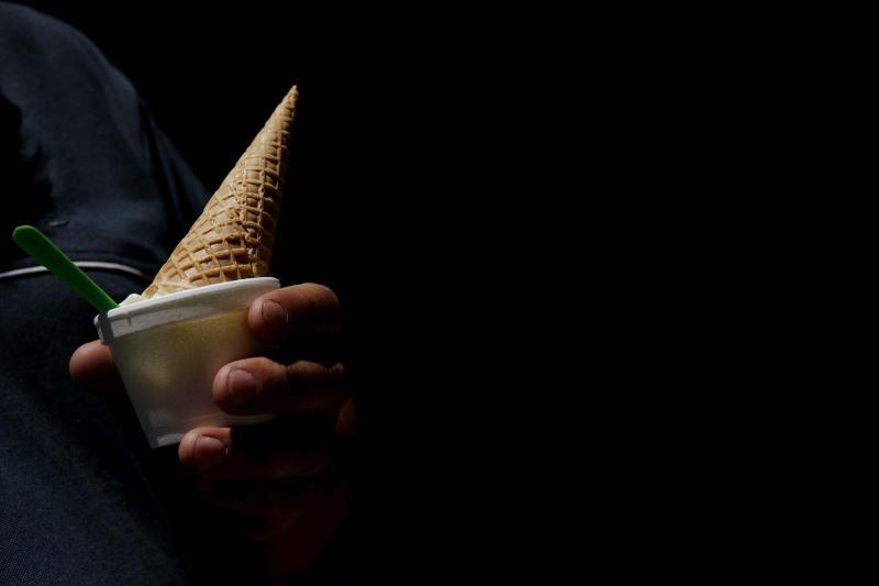 Agencia Uno - Seremi de Salud ordena sumario contra dos heladerías en Santiago por presencia de bacterias