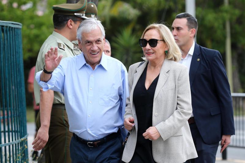 Aton - Expresidente Sebastián Piñera y exprimera dama Cecilia Morel (17/12/2023)