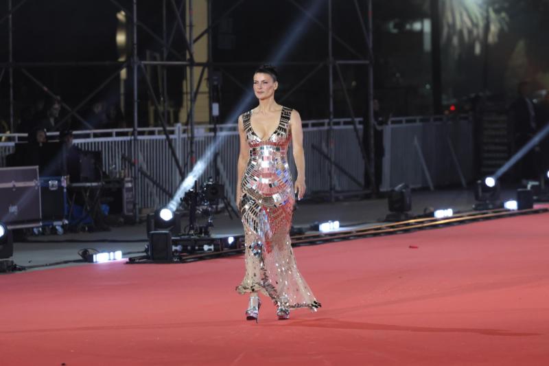 Aton - Tonka Tomicic en la Gala de Viña 2025