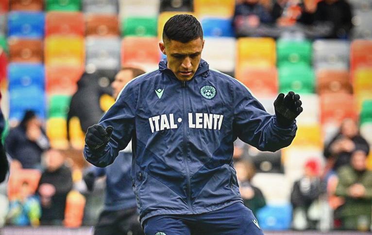 Alexis Sánchez podría volver a River Plate - Créditos: @alexis_officia1