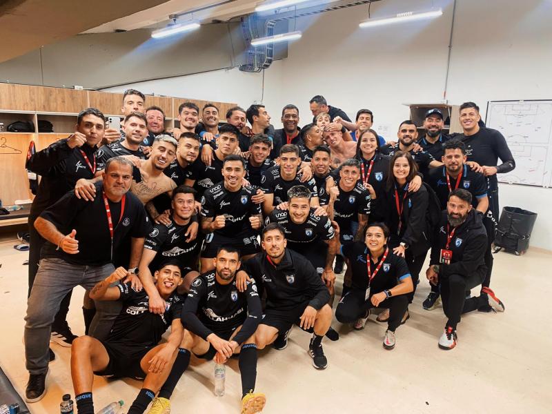 El camarín de Iquique celebró la clasificación - Créditos: Iquique