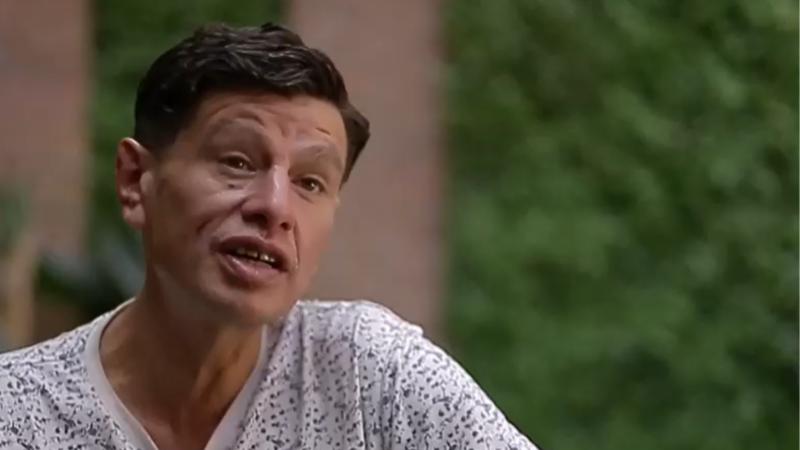 T13 - "Pensé que me iban a matar": Habla víctima de brutal golpiza por parte de guardas en Estación Central