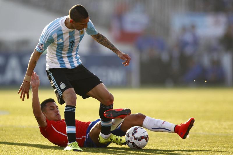 Di María estuvo presente en los títulos chilenos de 2015 y 2016 - Créditos: Photosport