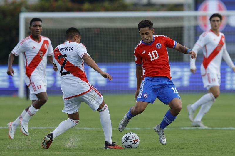 Lucas Assadi se une a la concentración de la Roja en Juan Pinto Durán - Créditos: Photosport