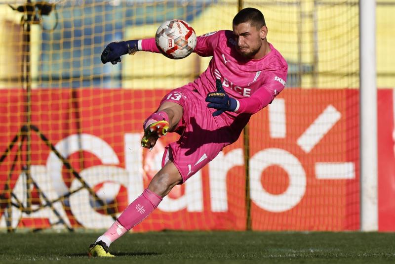 Thomas Gillier será baja para U Católica por operación - Créditos: Photosport