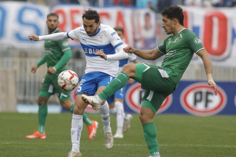 La UC y Audax finalmente no debutarán este domingo - Créditos: Photosport