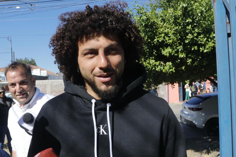 Photosport - Maximiliano Falcón tiene nuevo club