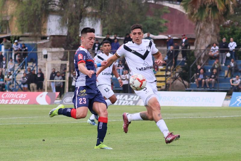 Photosport - El partido entre Santiago Morning y Deportes Recoleta, válido por la Copa Chile, fue suspendido