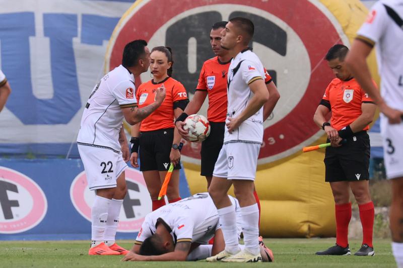 Santiago Morning empezará la B 2025 con tres puntos menos - Créditos: Photosport