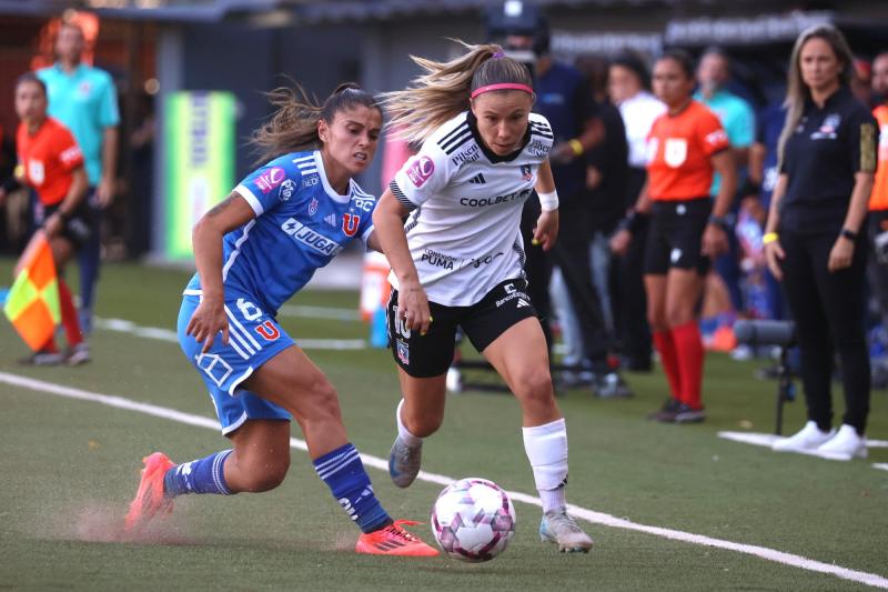 El fútbol femenino tiene fixture, pero no todos están conformes - Créditos: Photosport