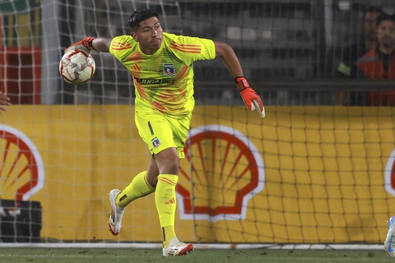 Photosport - El portero de Colo Colo fue invitado a la 'Gala del Pueblo'