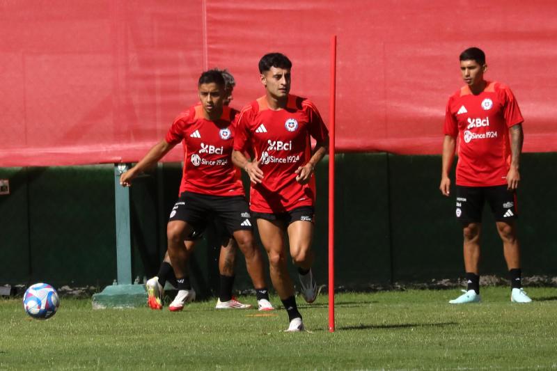 Javier Altamirano habría sufrido alguna complicación física por lo que dejó la concentración de la Selección Chilena - Créditos: Photosport