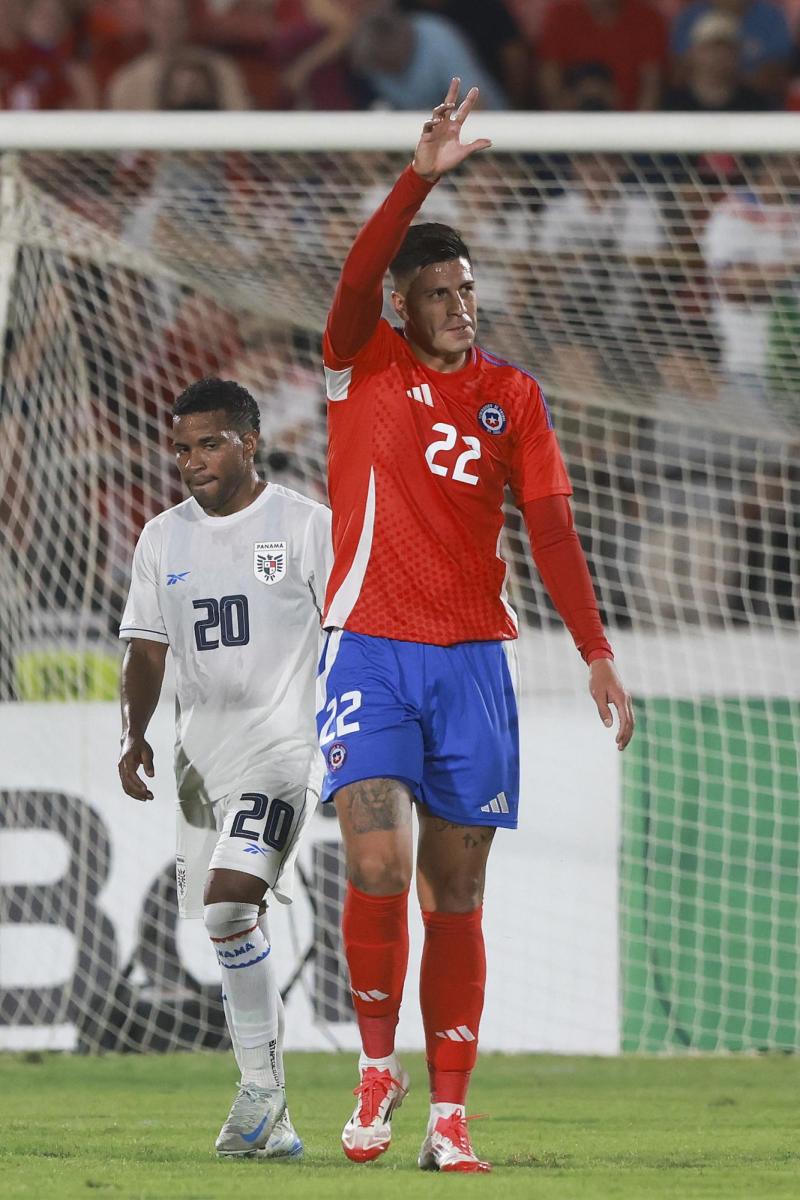 Steffan Pino le respondió a Ricardo Gareca con un gol en el amistoso de Chile ante Panamá - Créditos: Photosport