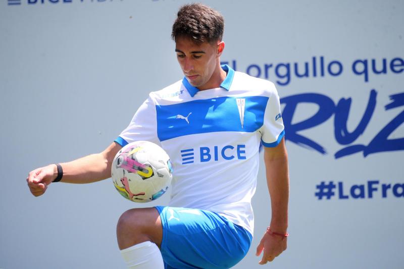 Diego Valencia vuelve a vestir la 30 de la UC - Créditos: Photosport