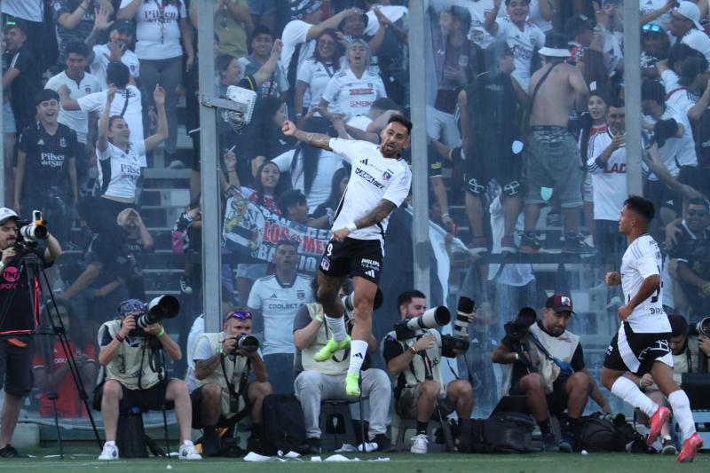 Primer doblete de Javier Correa en Colo Colo - Créditos: Photosport