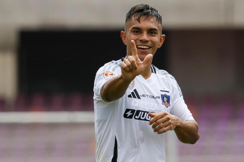 Vicente Pizarro abrió la cuenta en la victoria de Colo Colo en La Serena - Créditos: Photosport