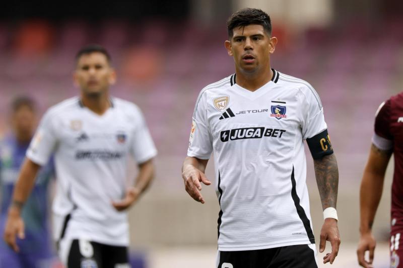 Esteban Pavez también criticó la cancha del Estadio La Portada - Créditos: Photosport