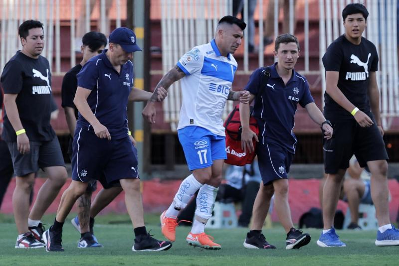 Photosport - Gary Medel se lesionó y preocupa en la UC