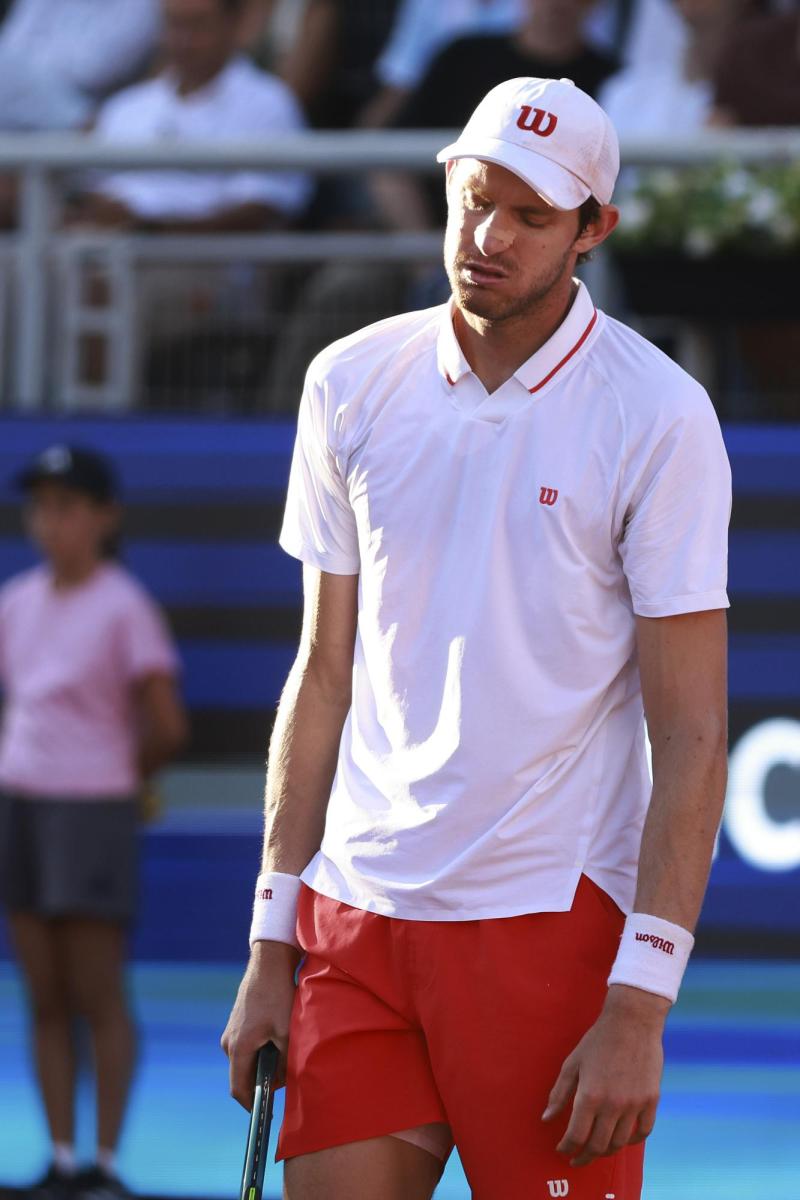 Nico Jarry cayó en primera ronda del Chile Open - Créditos: Photosport