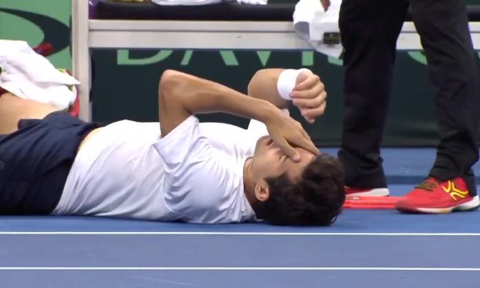 X @DSports - Cristian Garin fue agredido en la Copa Davis