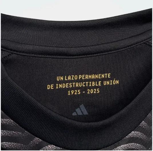 Adidas - La camiseta alternativa de Colo Colo 2025