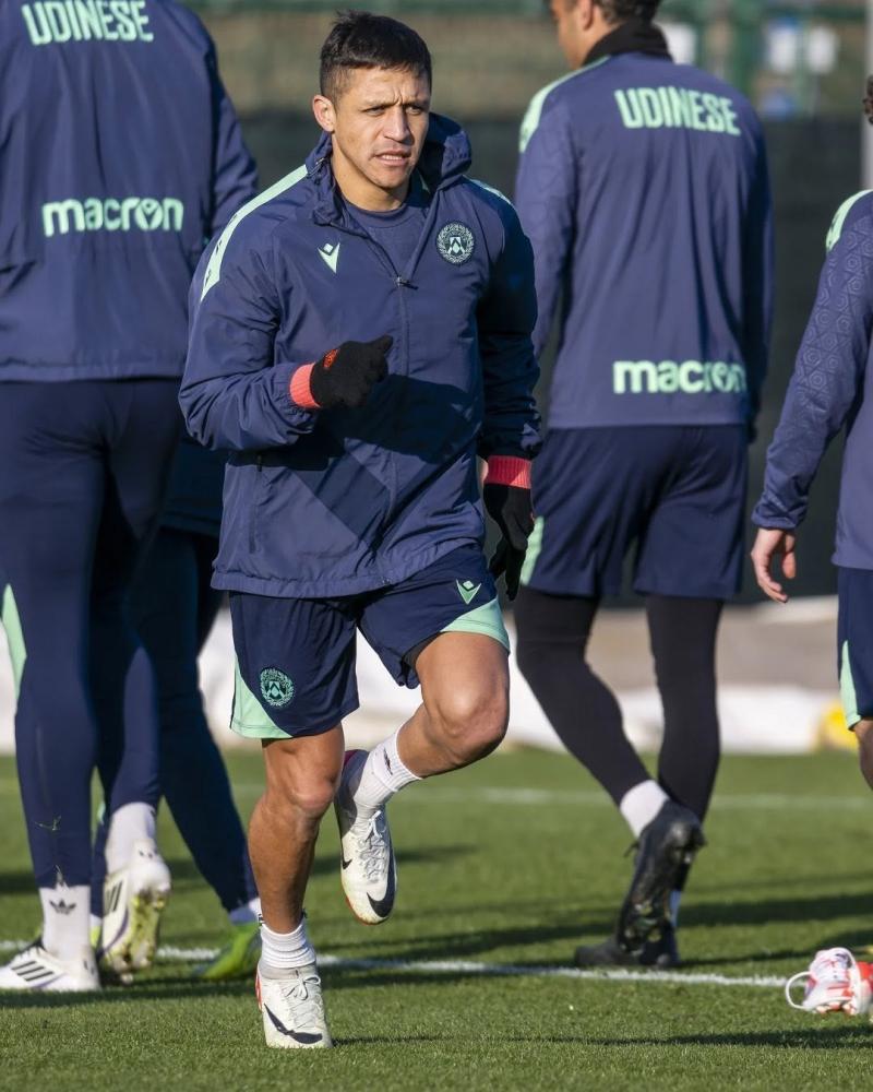 Instagram @udinesecalcio - Alexis Sánchez