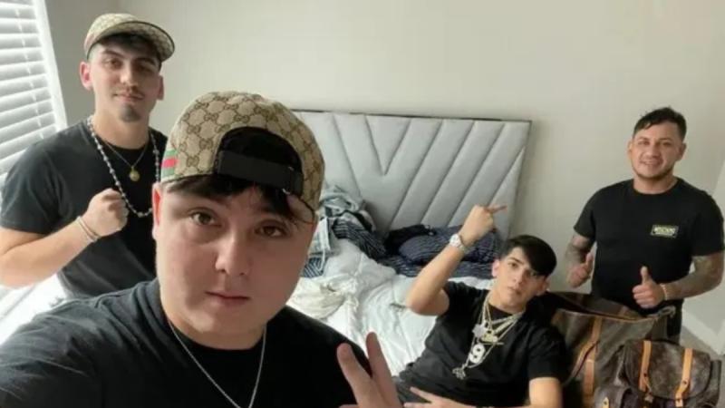 Chilenos se fotografiaron con artículos robados - Tribunal de Distrito de los Estados Unidos para el Distrito Sur de Ohio