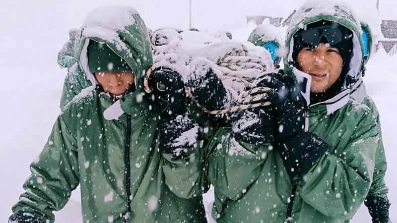 Avalancha deja a trabajadores desaparecidos en el Himalaya - AFP