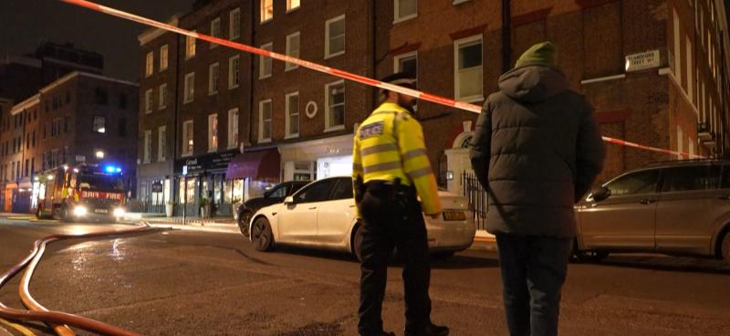 Más de 100 evacuados por un incendio en un hotel de lujo en Londres