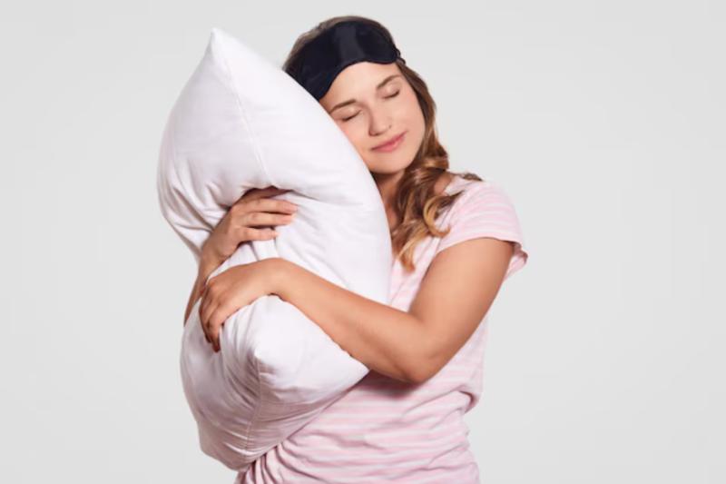 Freepik - Mujeres necesitan dormir más que los hombres: Descubre la razón