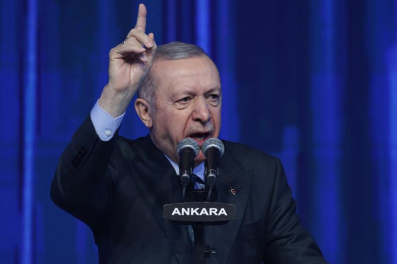 Turquía levantará un muro en su frontera con Grecia para frenar la migración irregular