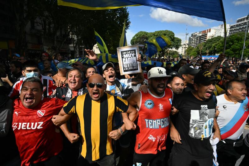 Milei condena manifestaciones en Argentina - AFP
