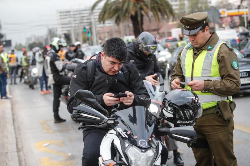 T13 - ¿Es obligatorio el grabado de patentes en los deflectores de las motos?: Esto dice el Ministerio de Transportes