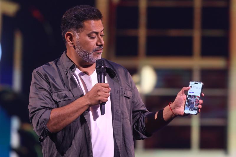 Agencia Uno - Pedro Ruminot hablando de Adam Levine